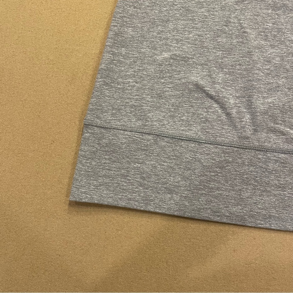 lululemon Just Breathe Long Sleeve Mesh Top Heathered Slate Size 8 - Picture 5 of 10